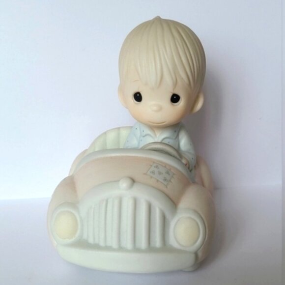 Vintage Precious Moments Collector Club Jesus Collectible Porcelain Figurine - Picture 1 of 7